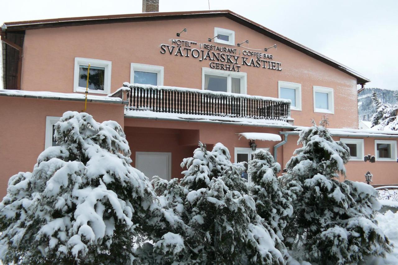 Svatojansky Kastiel Hotell Liptovský Ján Exteriör bild