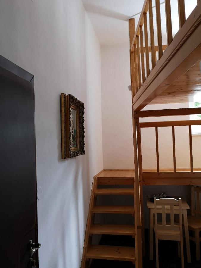 Svatojansky Kastiel Hotell Liptovský Ján Exteriör bild